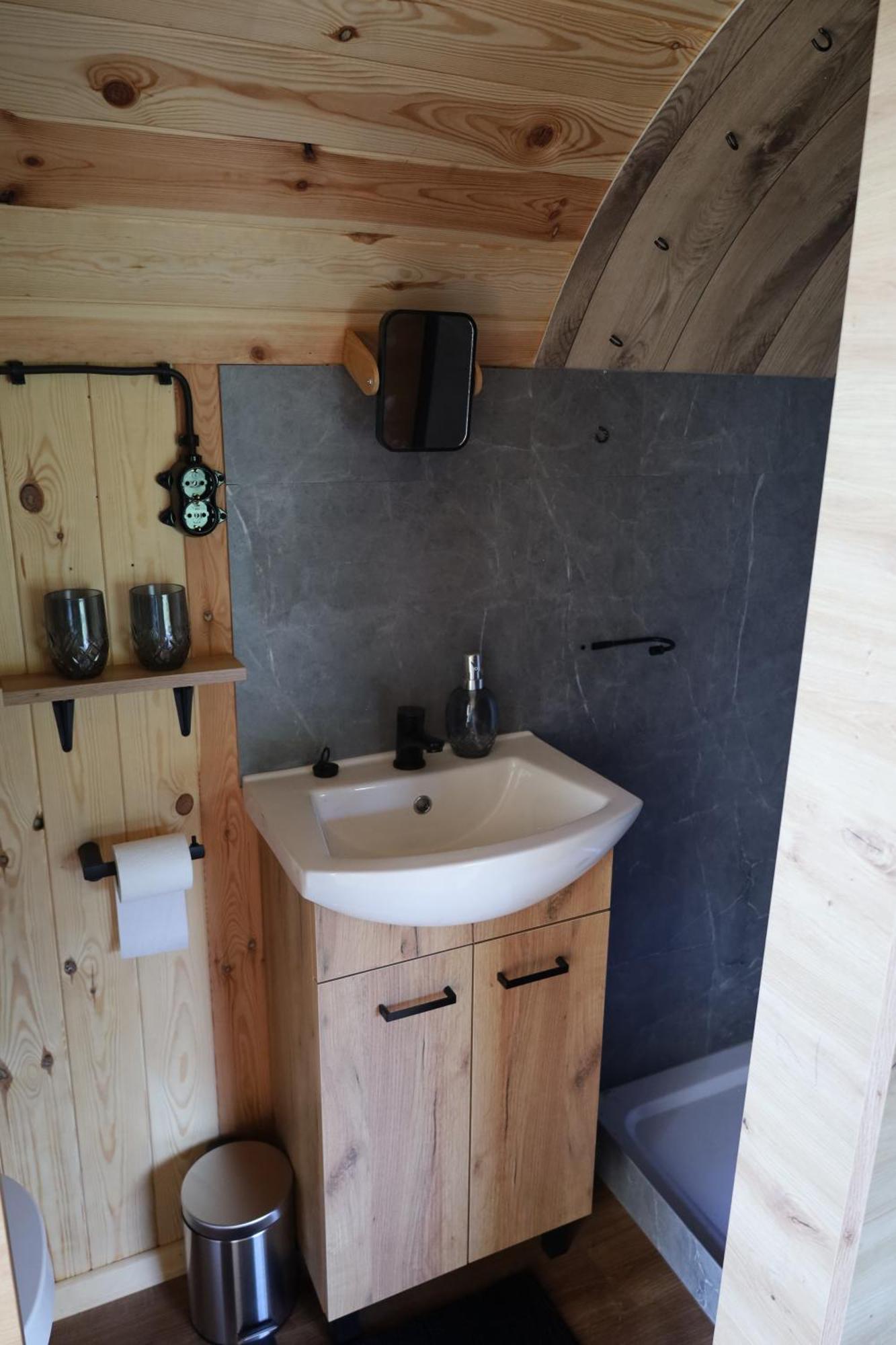 Oaza Swiety Spokoj - Domek Z Balia I Jacuzzi Rzasnik ภายนอก รูปภาพ